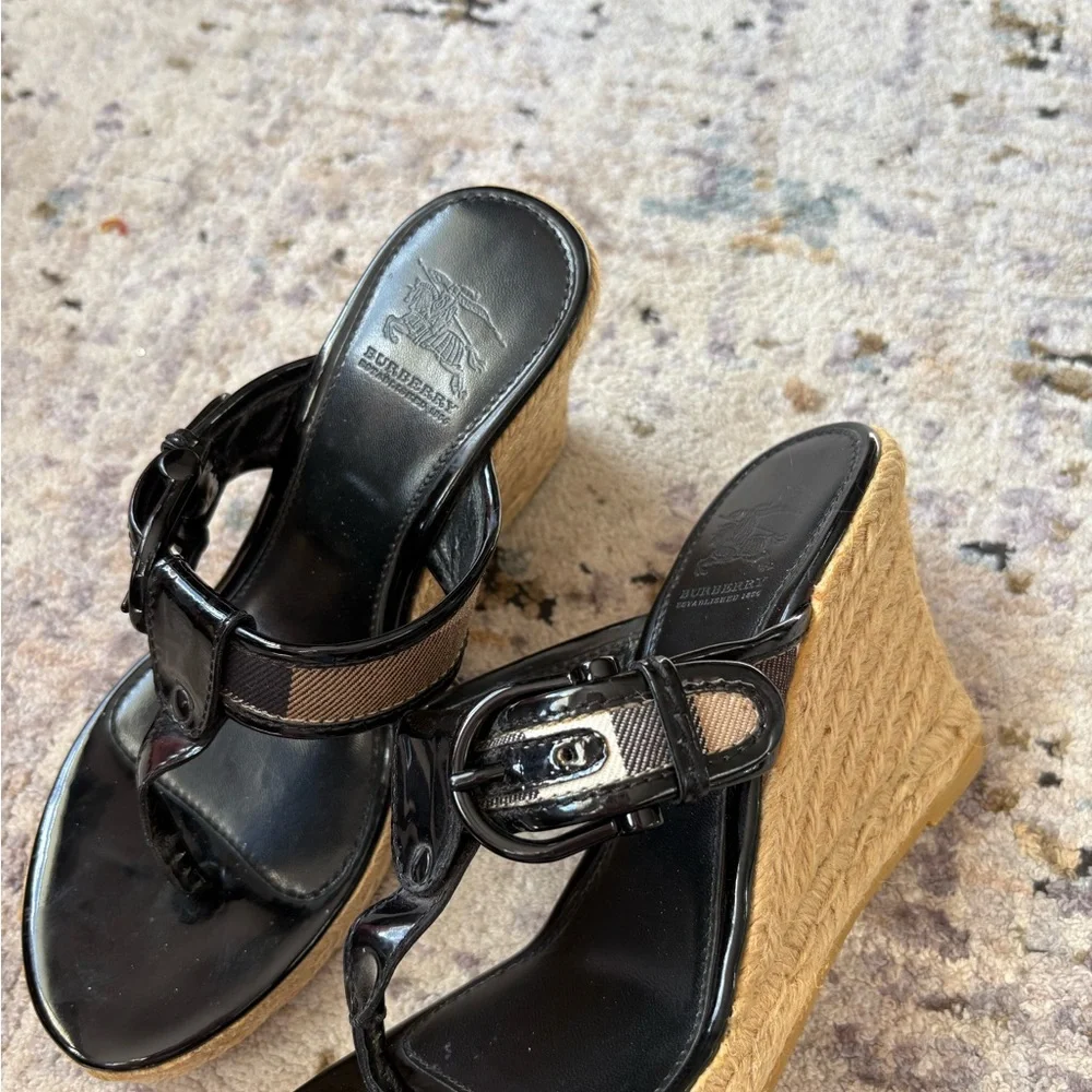 Burberry Whicker Black Wedge Buckle Sandals - Picture 1 of 8